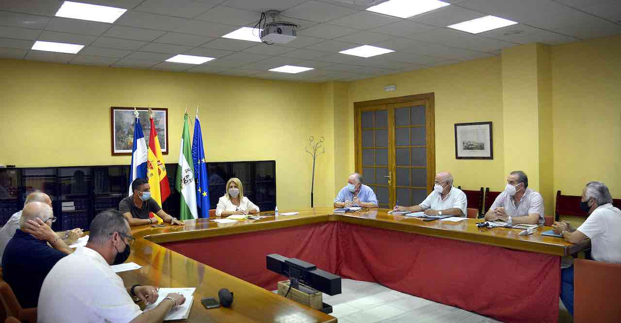 Un momento de la reunión en el Ayuntamiento.