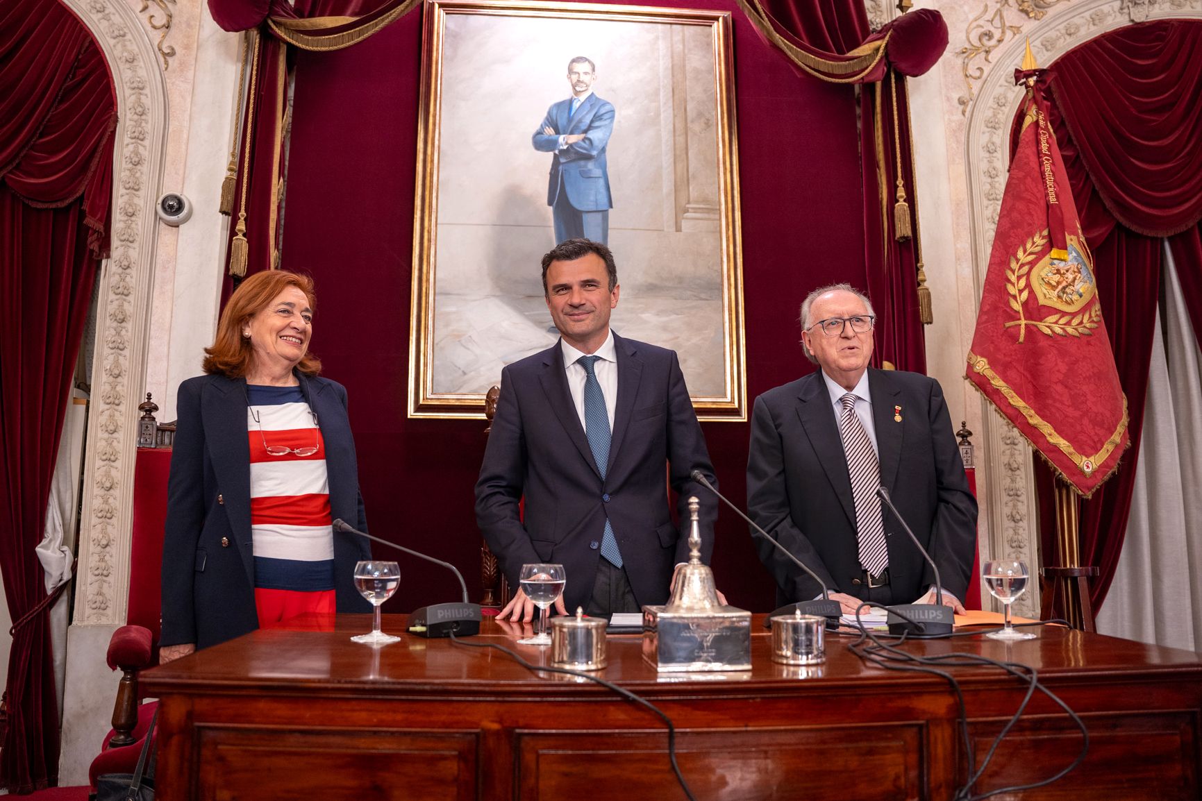 Antiguos concejales de Cádiz celebran el 45 ANV de la constitución de los ayuntamientos democráticos
