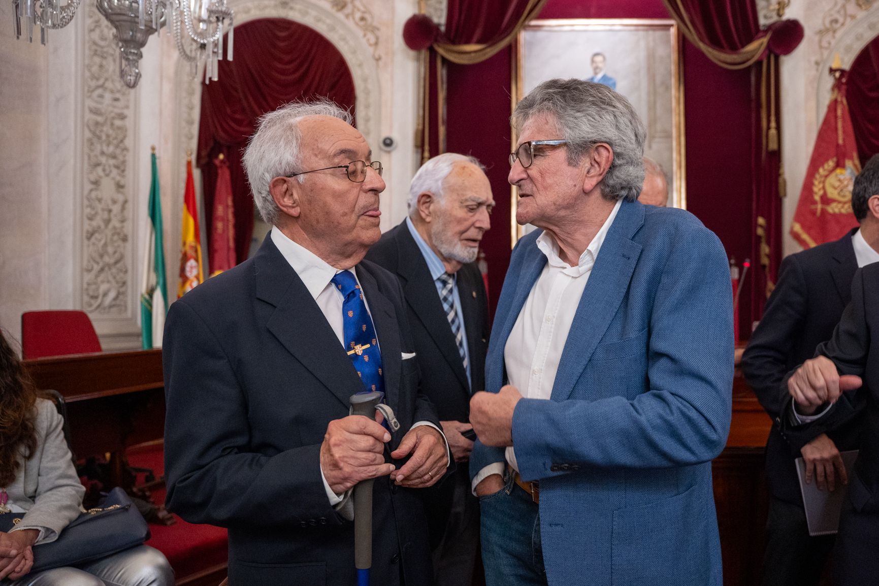 Antiguos concejales de Cádiz celebran el 45 ANV de la constitución de los ayuntamientos democráticos