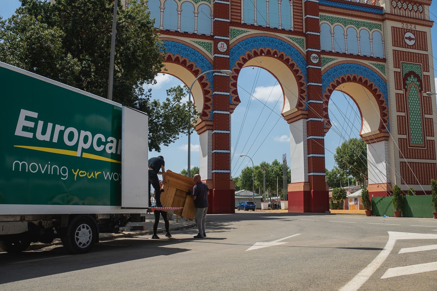 El desmontaje de la Feria de Sevilla, en imágenes.