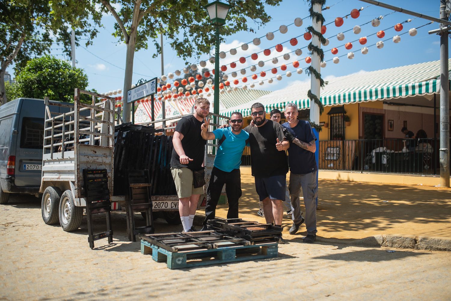 El desmontaje de la Feria de Sevilla, en imágenes.