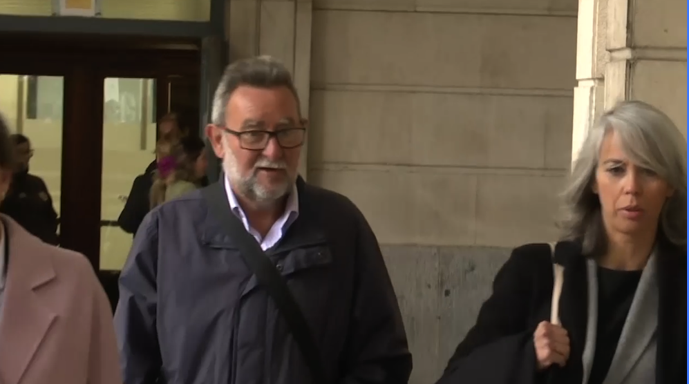 Francisco Fernández, ex líder de UGT-A, entrando en la Audiencia de Sevilla.