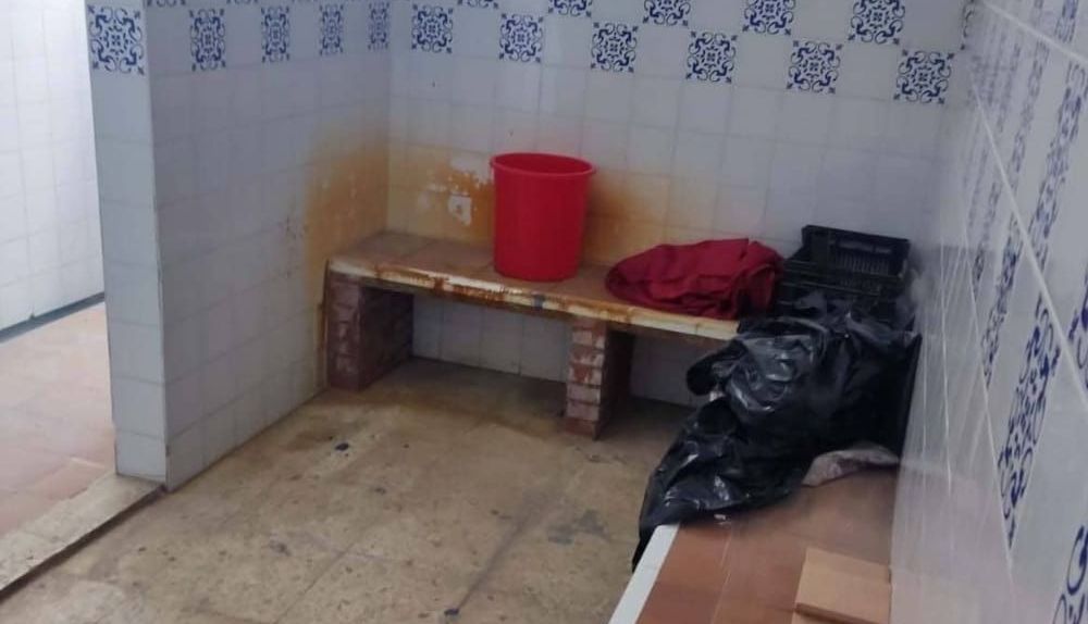 Vestuarios del polideportivo de la Asunción.