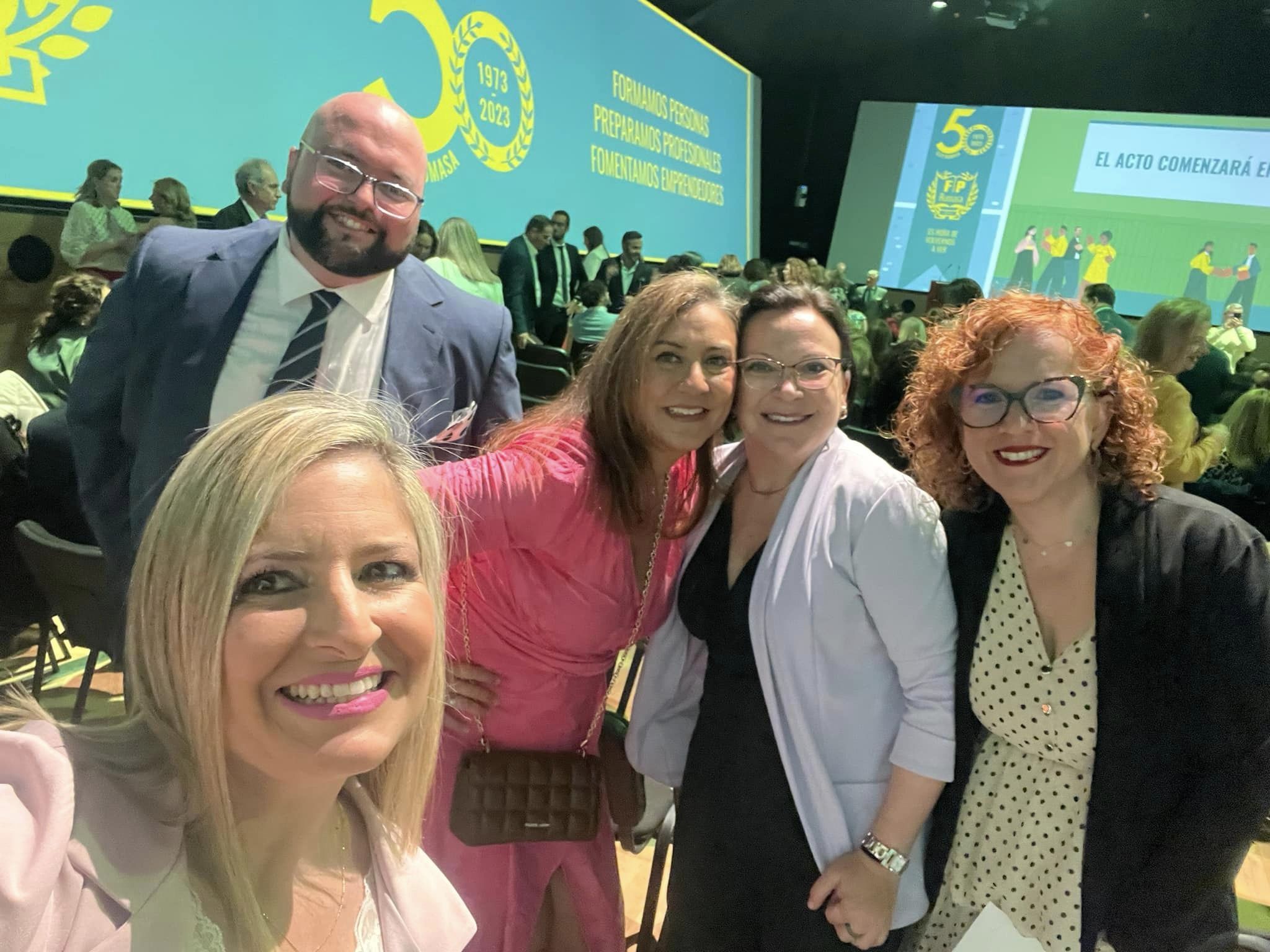 Una de las imágenes compartidas por antiguos alumnos del Rumasa. Una de las imágenes compartidas por antiguos alumnos del Rumasa.