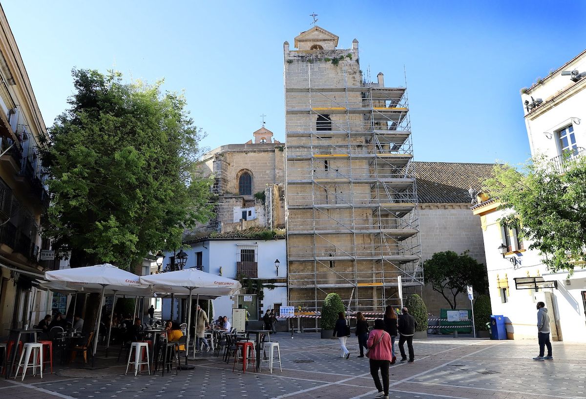 La Torre de la Atalaya, al inicio de las obras de restauración.