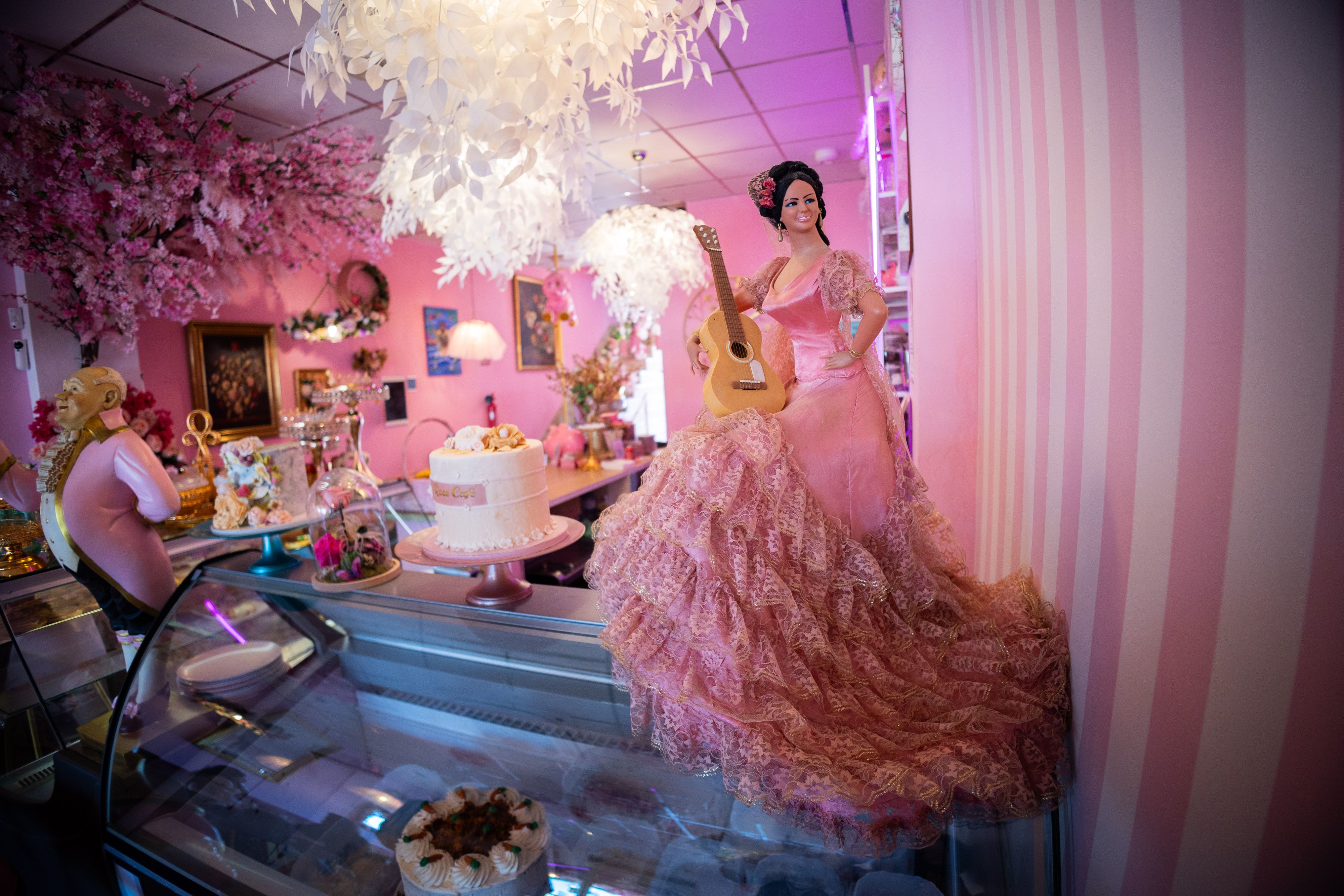 Decoración de la cafetería Rose Café.