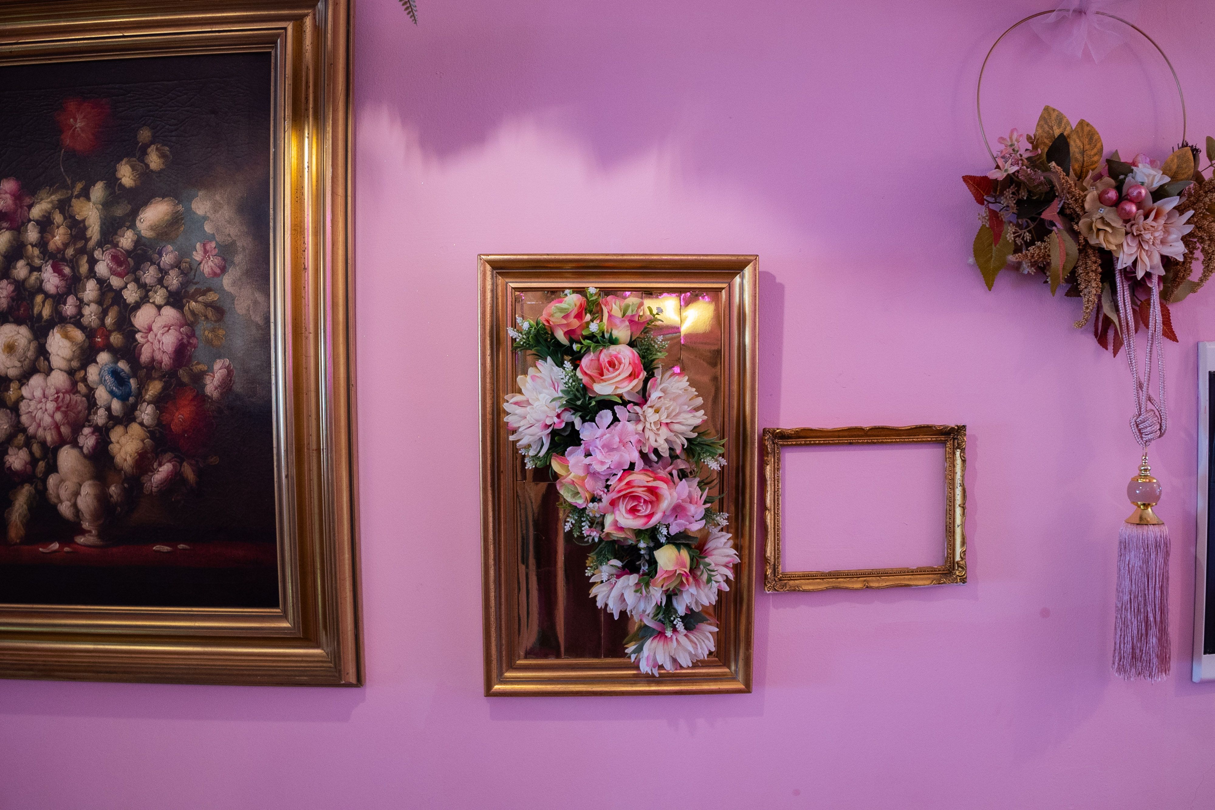 Cuadros en Rose Café.