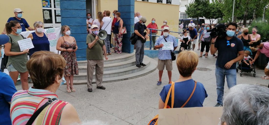 Una imagen de la protesta este martes. FOTO: PCA Sevilla