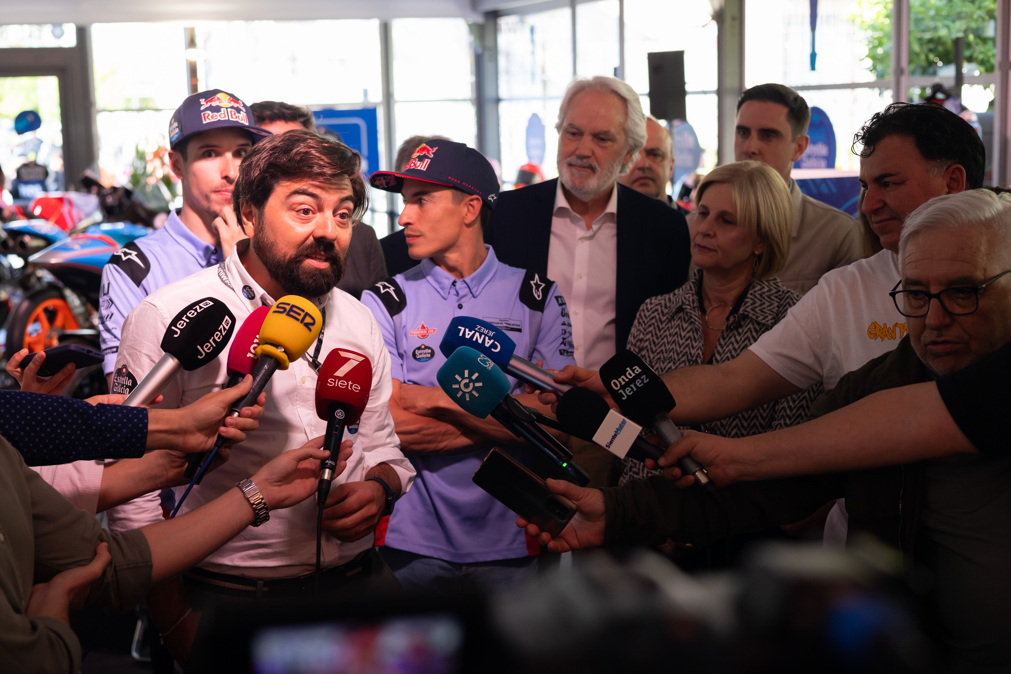 Así han levantado pasiones moteras los hermanos Márquez en Jerez