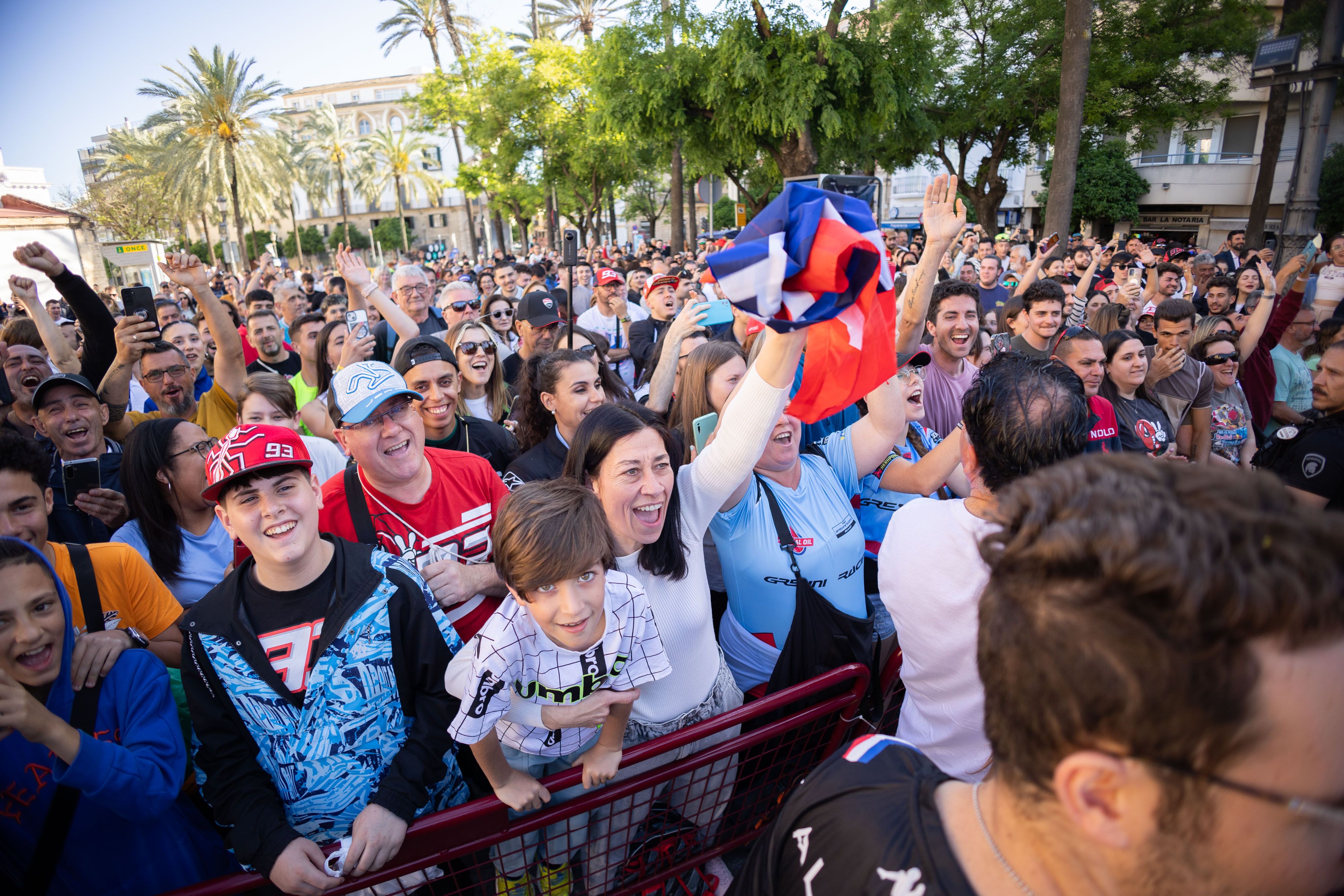 Así han levantado pasiones moteras los hermanos Márquez en Jerez