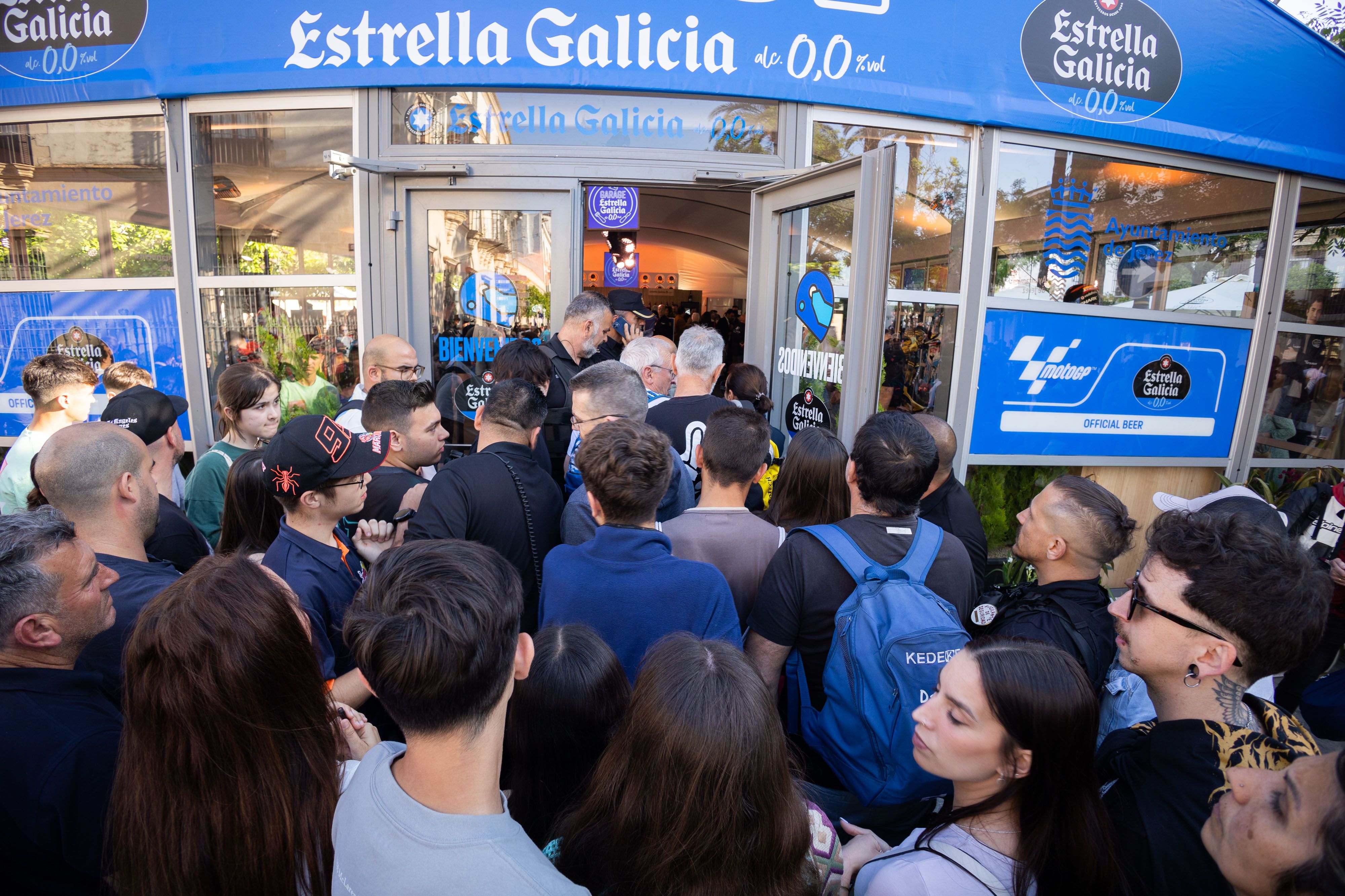 GARAGE HERMANOS MARQUEZ 32