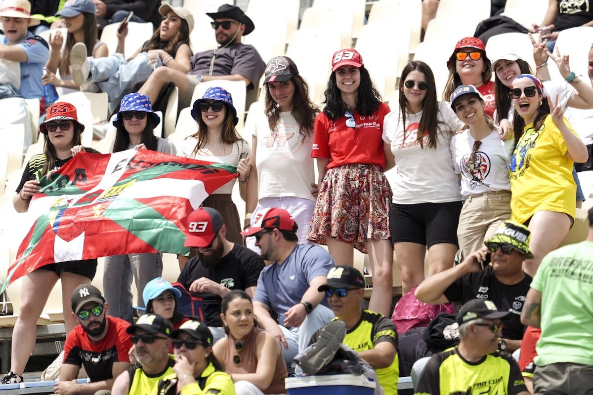 Ambiente motero en el Circuito de Jerez el viernes de Gran Premio