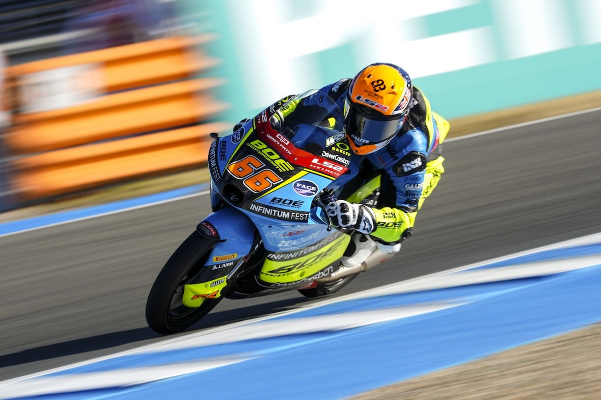 Ambiente motero en el Circuito de Jerez el viernes de Gran Premio