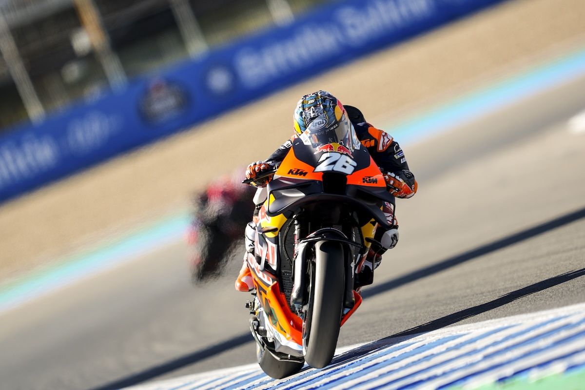 Ambiente motero en el Circuito de Jerez el viernes de Gran Premio