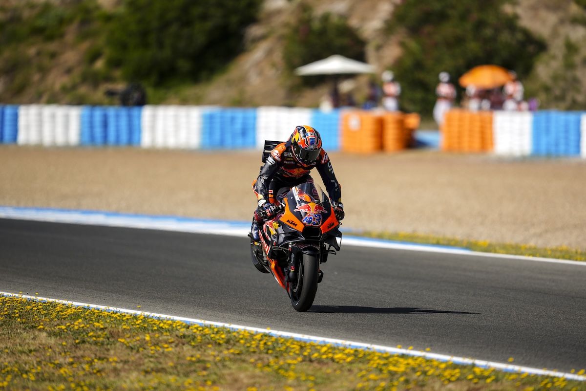Ambiente motero en el Circuito de Jerez el viernes de Gran Premio