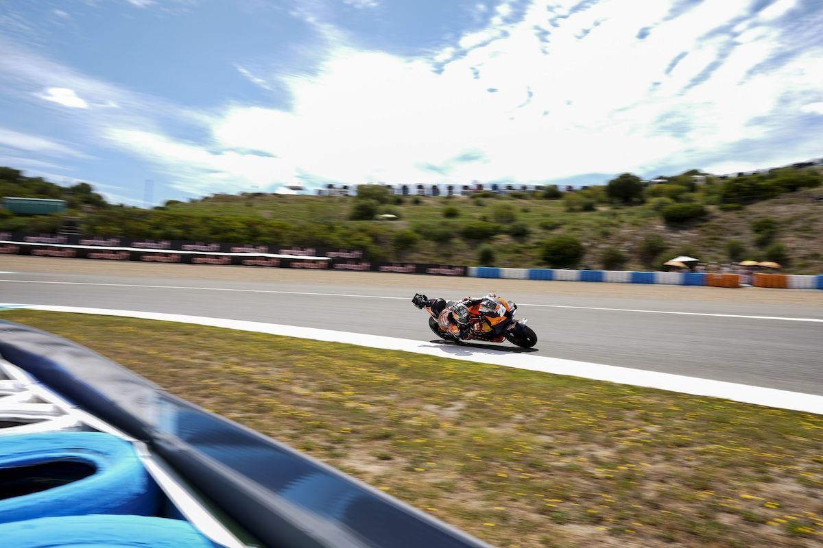 Ambiente motero en el Circuito de Jerez el viernes de Gran Premio