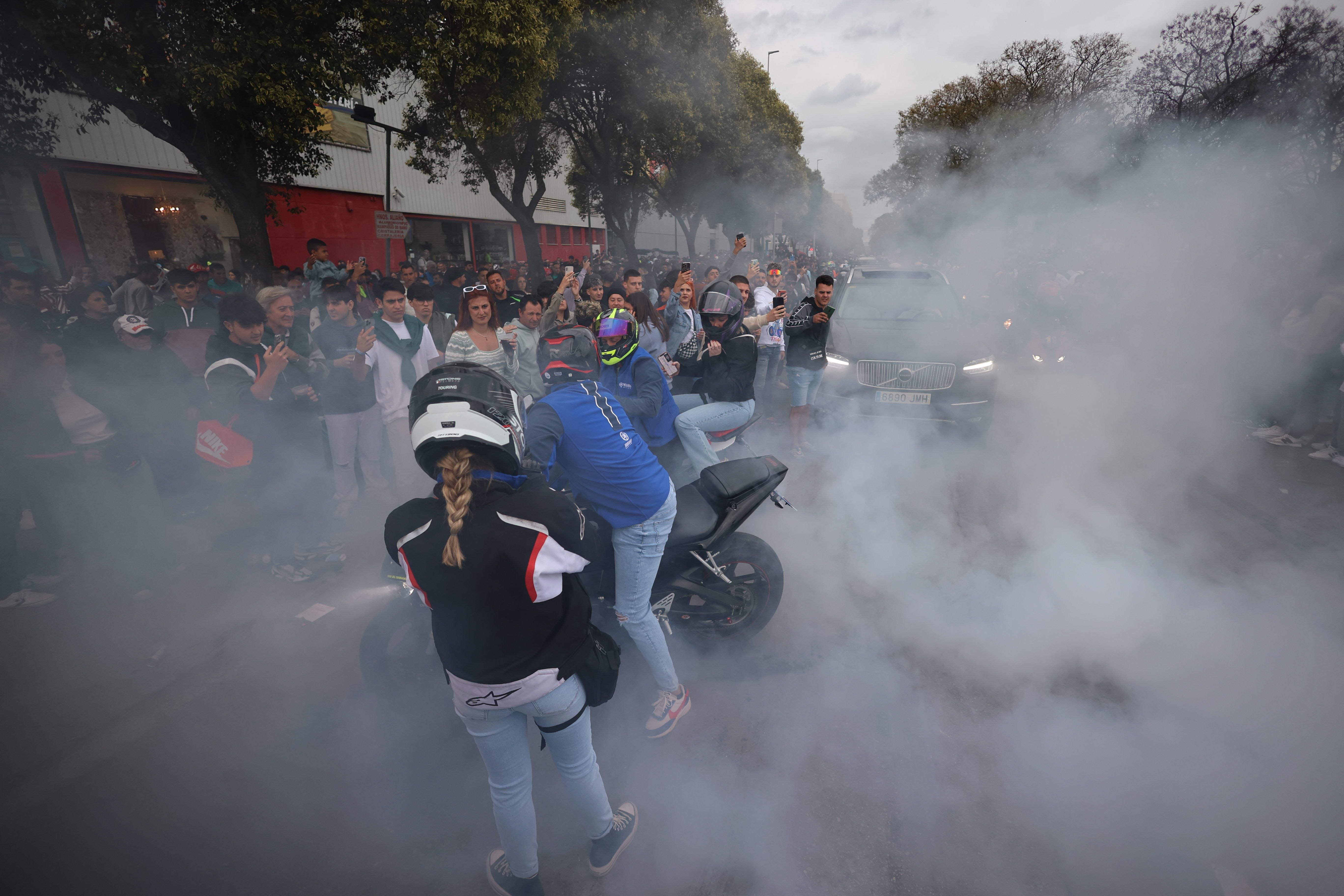 Viernes de 'fiesta' de las motos en Jerez.