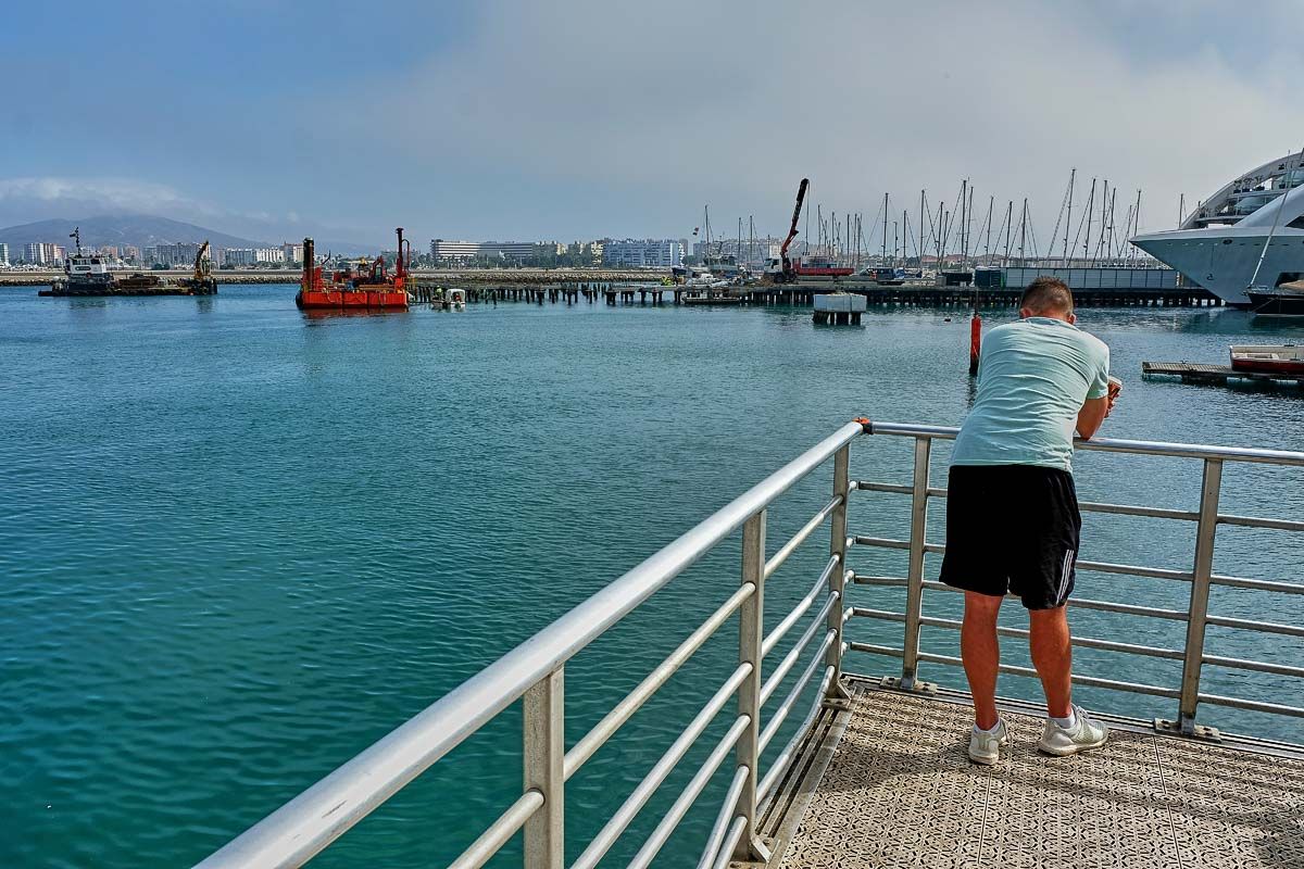 Aguas del Estrecho vistas desde el Peñón de Gibraltar, en una imagen reciente.