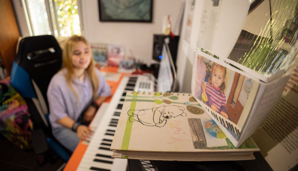 La chiclanera en el cuarto donde crea nuevas composiciones.