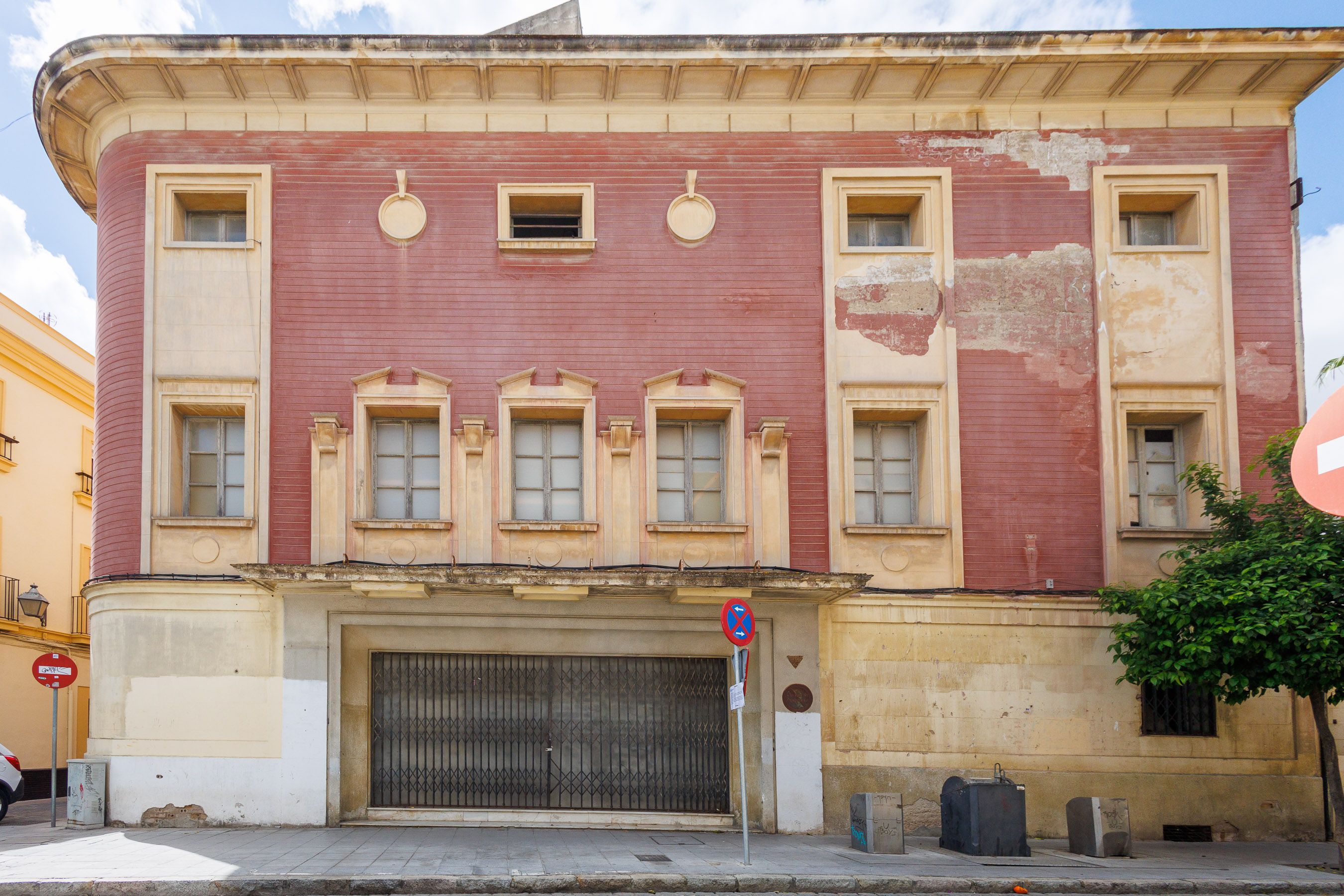 El Cine Jerezano que cuenta los meses para renacer como Teatro