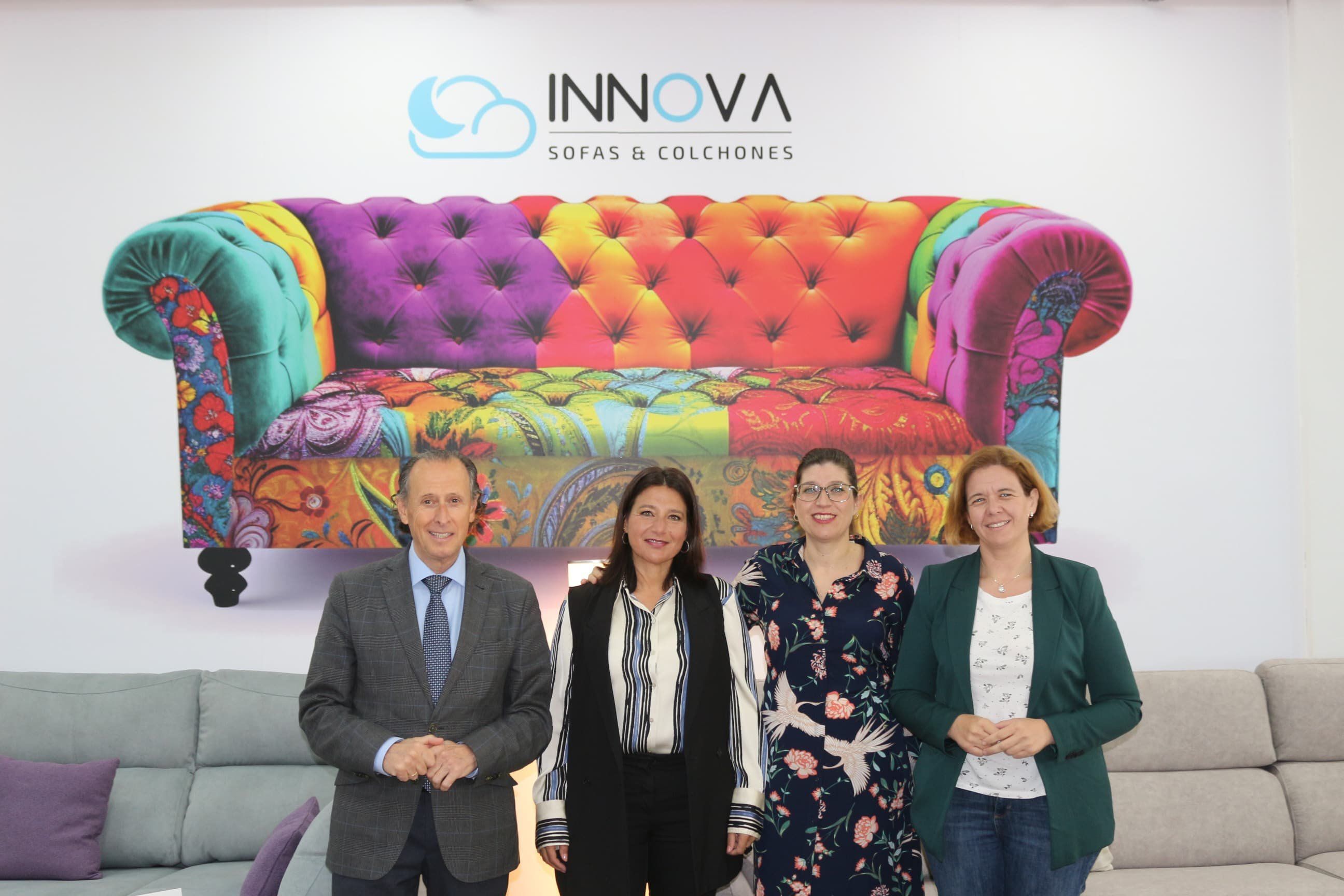 Innova, negocio especializado en sofás y colchones con más de 25 años en Chiclana.
