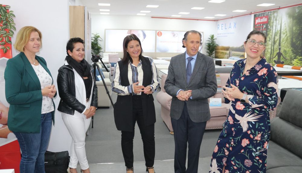 Visita del alcalde a Innova.