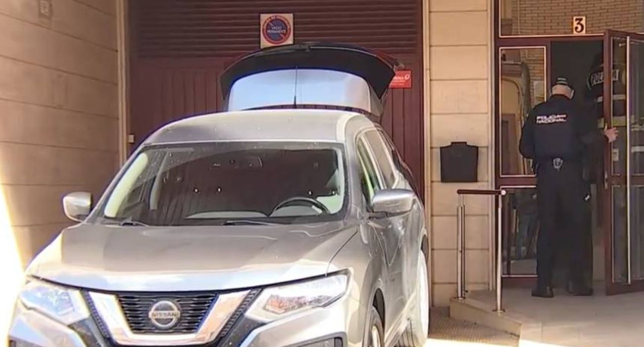 Edificio donde un joven ha matado a su madre.