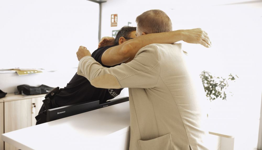 Benítez recibido el cariño de sus compañeros.