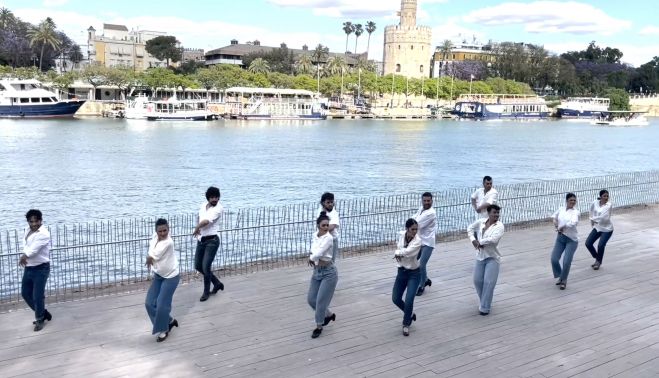 El Ballet Flamenco de Andalucía en el Muelle Camaronero de Sevilla