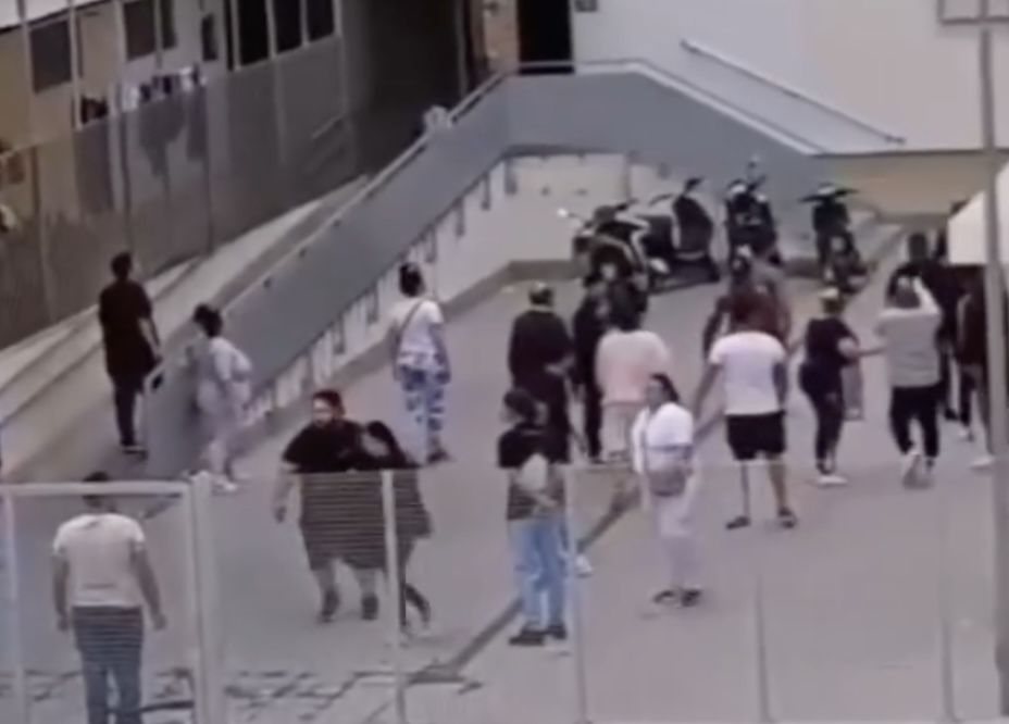 Momento de la reyerta en Antequera, en una imagen viralizada en redes sociales.