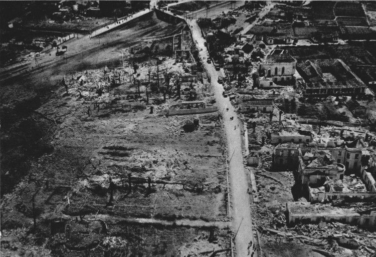 Imagen aérea con lo que hoy sería el entorno de San Severiano arrasado por la explosión.