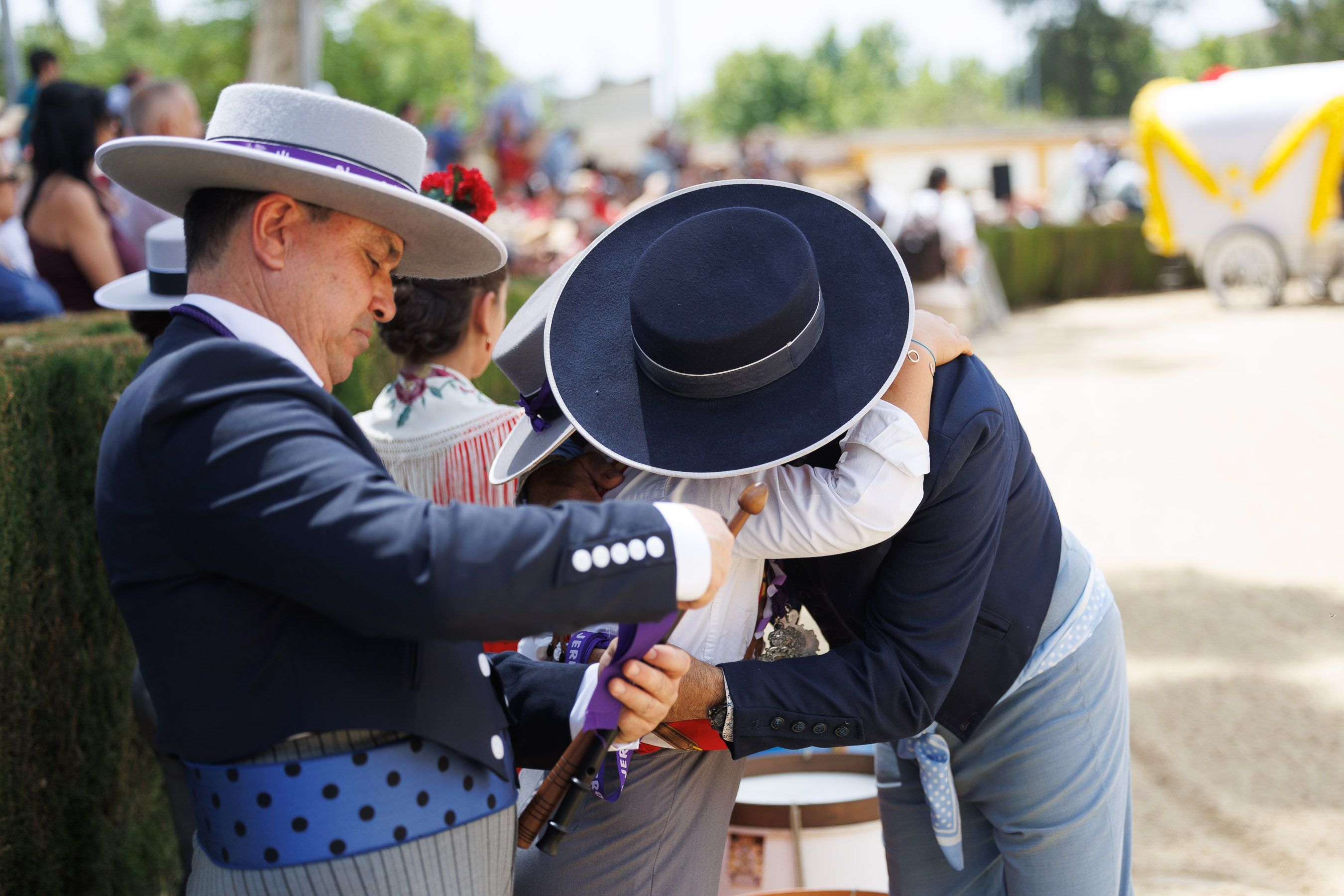 Los rocieros de Jerez reciben el Caballo de Oro 2024 