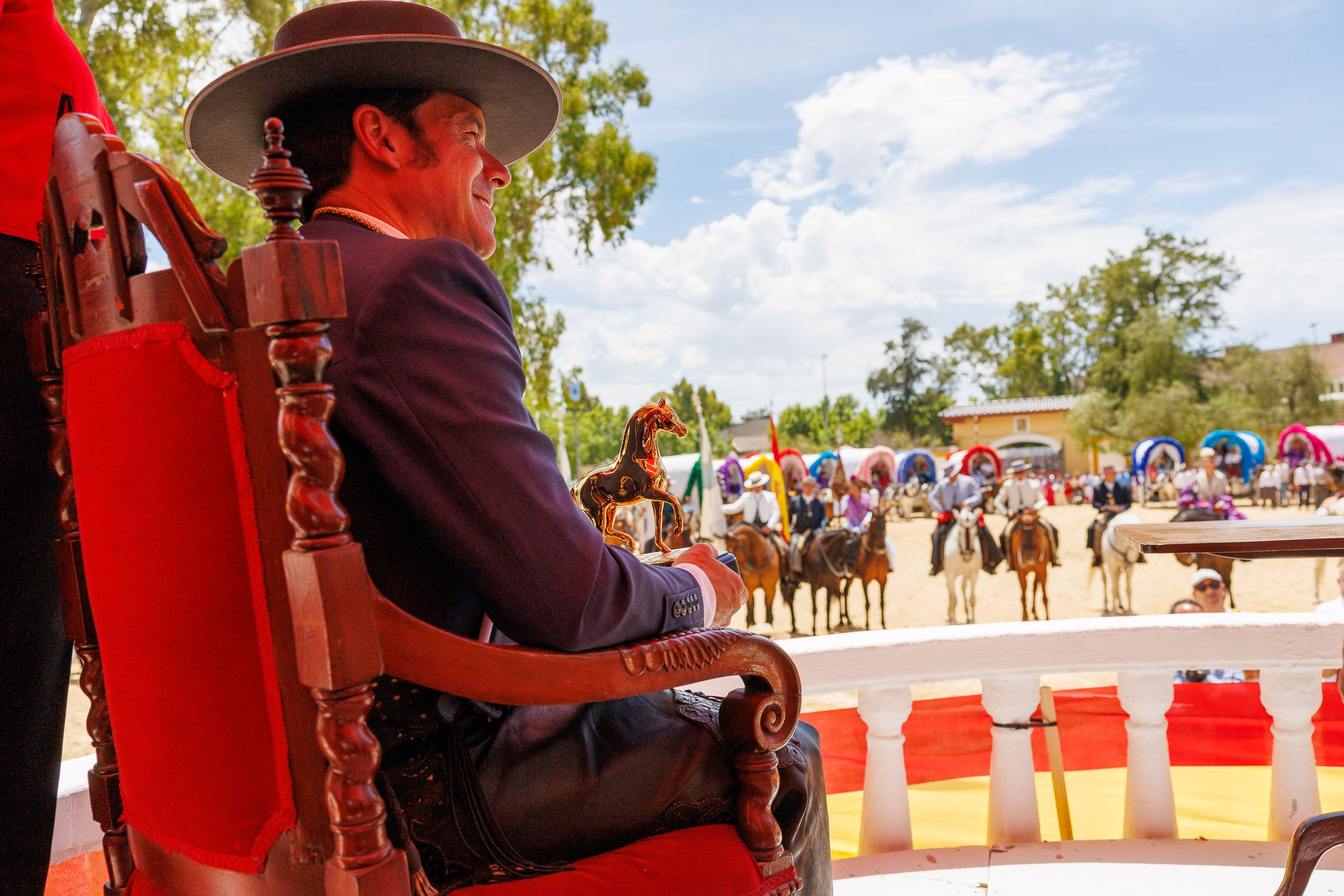 Los rocieros de Jerez reciben el Caballo de Oro 2024 