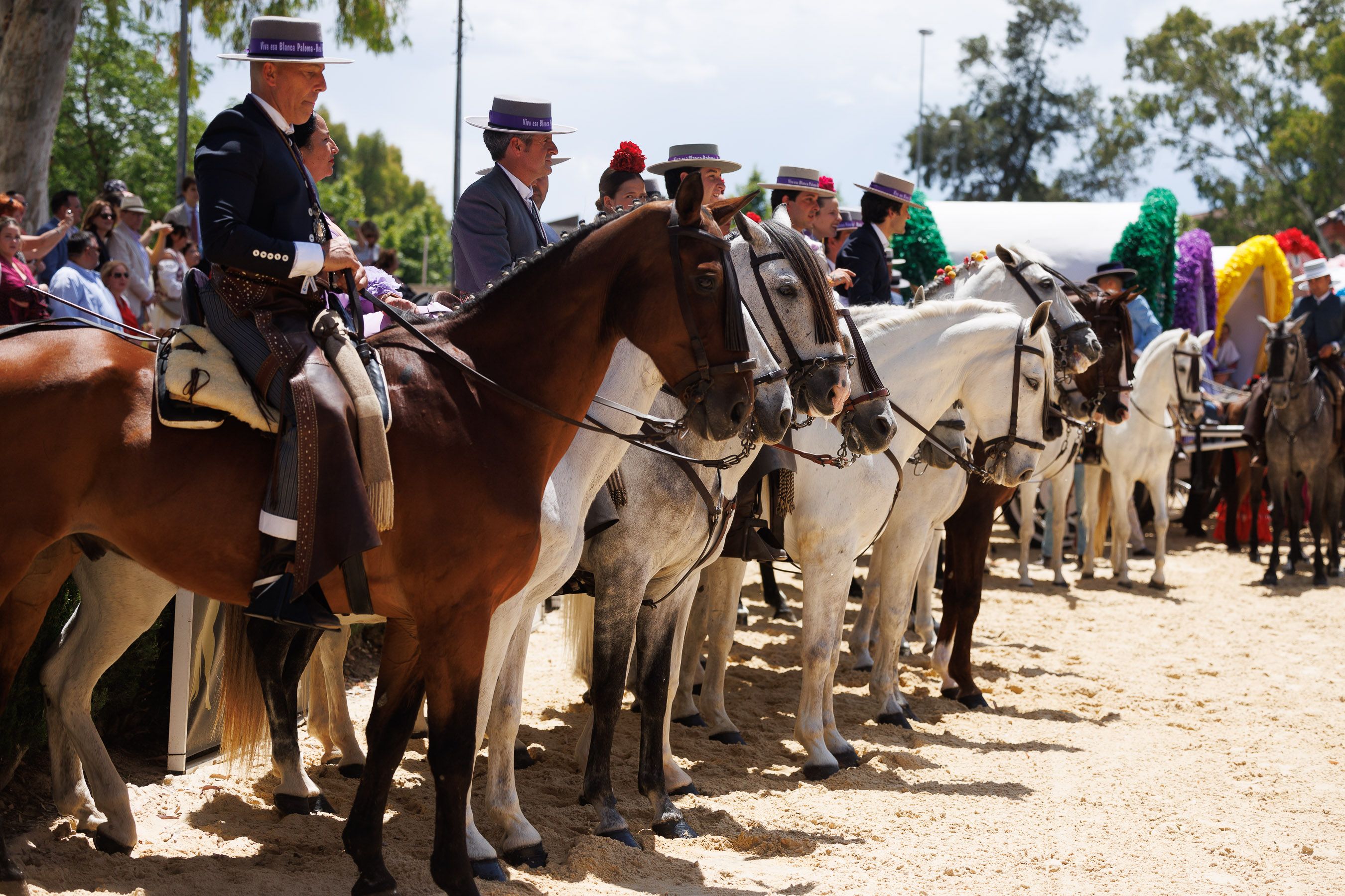 Los rocieros de Jerez reciben el Caballo de Oro 2024 