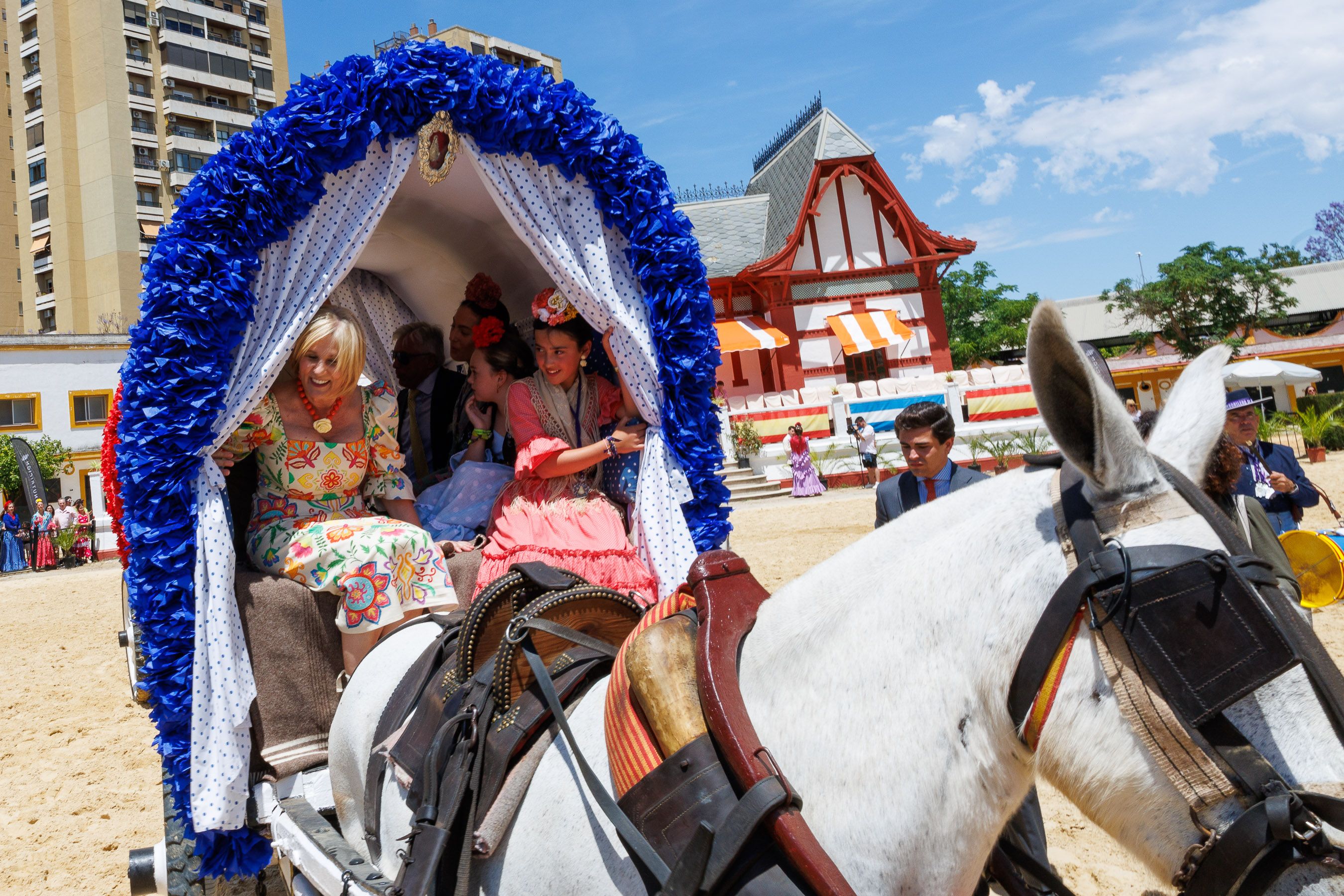 Los rocieros de Jerez reciben el Caballo de Oro 2024 