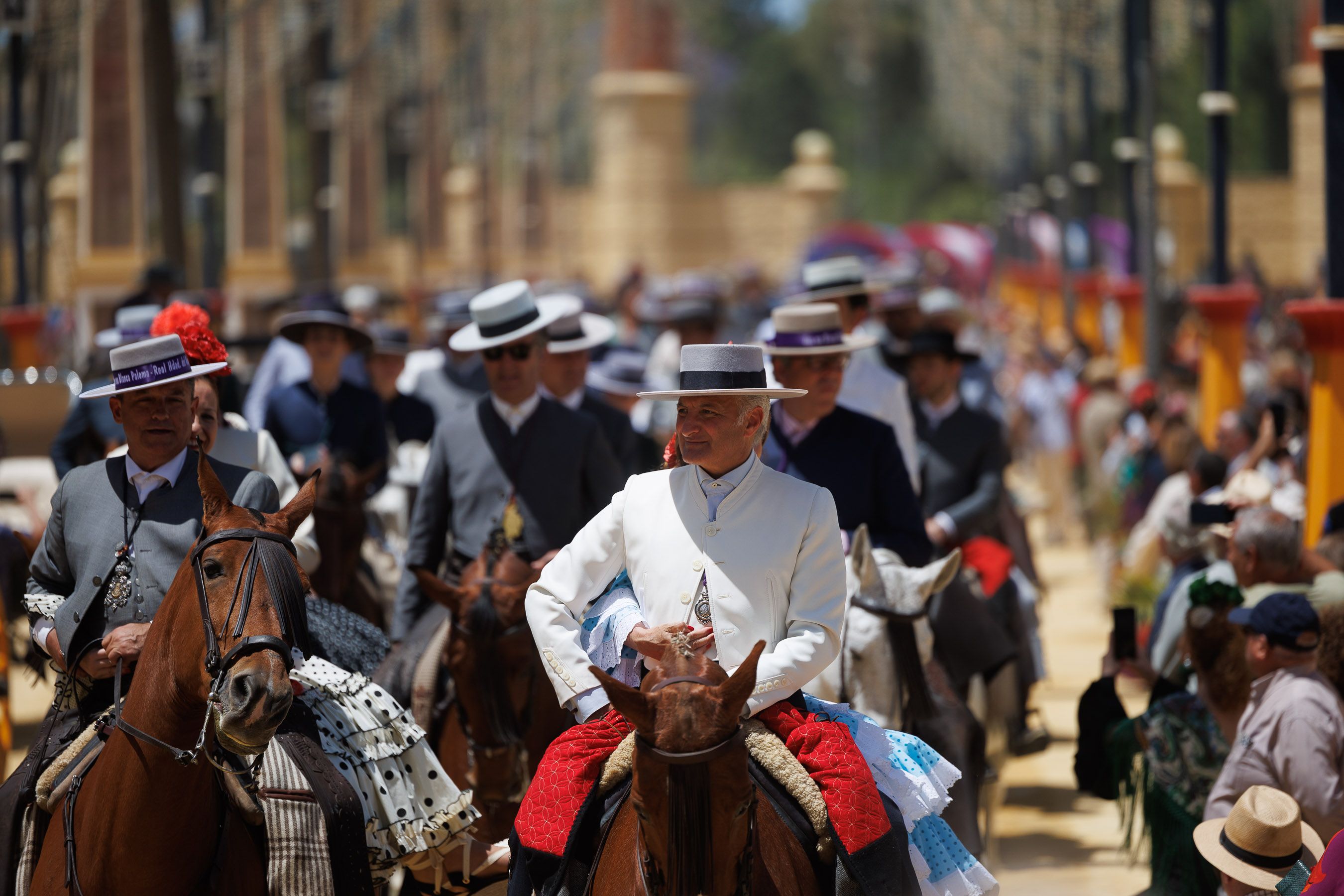 Los rocieros de Jerez reciben el Caballo de Oro 2024 