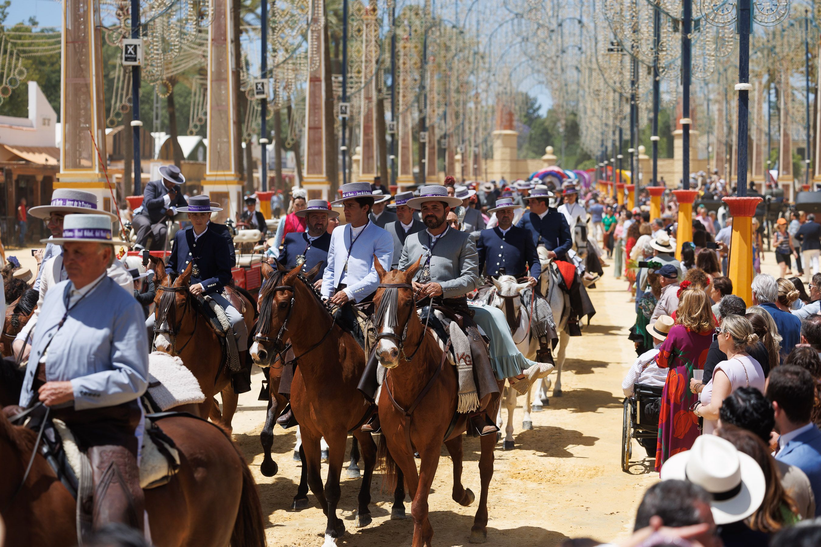 Los rocieros de Jerez reciben el Caballo de Oro 2024 