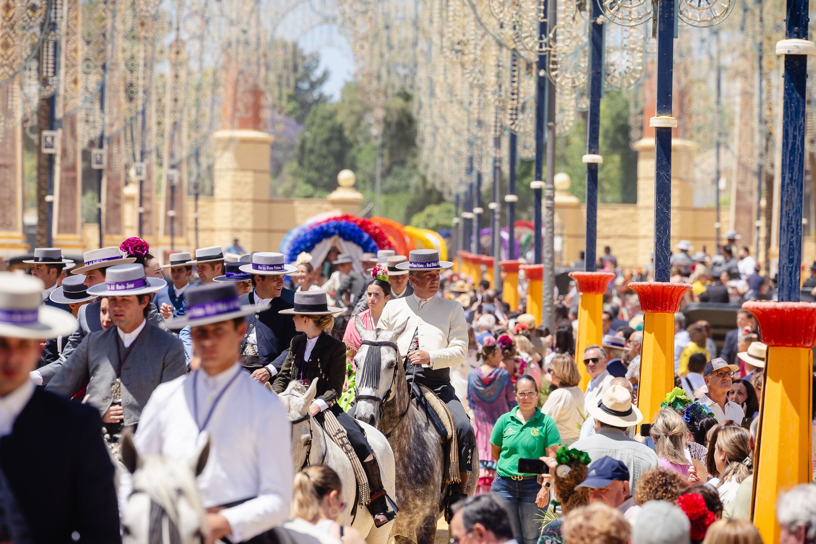 Los rocieros de Jerez reciben el Caballo de Oro 2024 