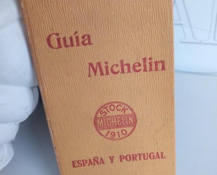 Ejemplar de la Guía Michelin de 1910.