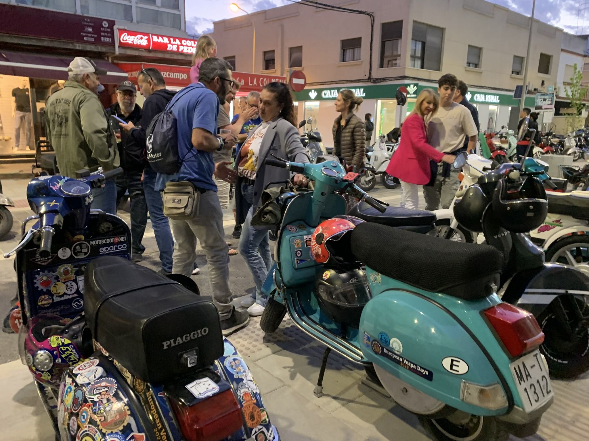 El encuentro de vespas en Rota.