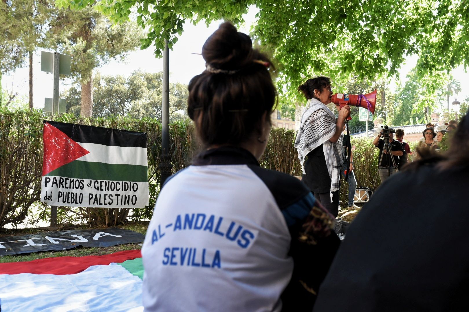 La acampada por Palestina en la Universidad de Sevilla, en imágenes.