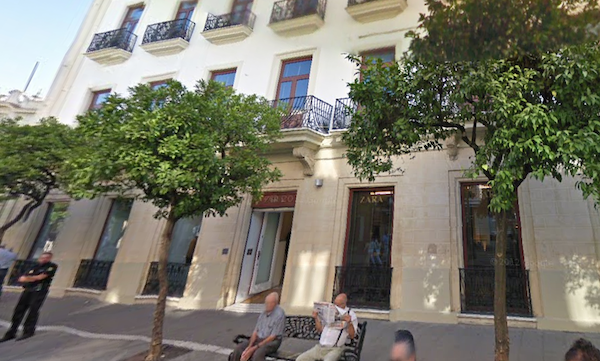 La tienda de Zara de la calle Larga, en una imagen de Google Maps.