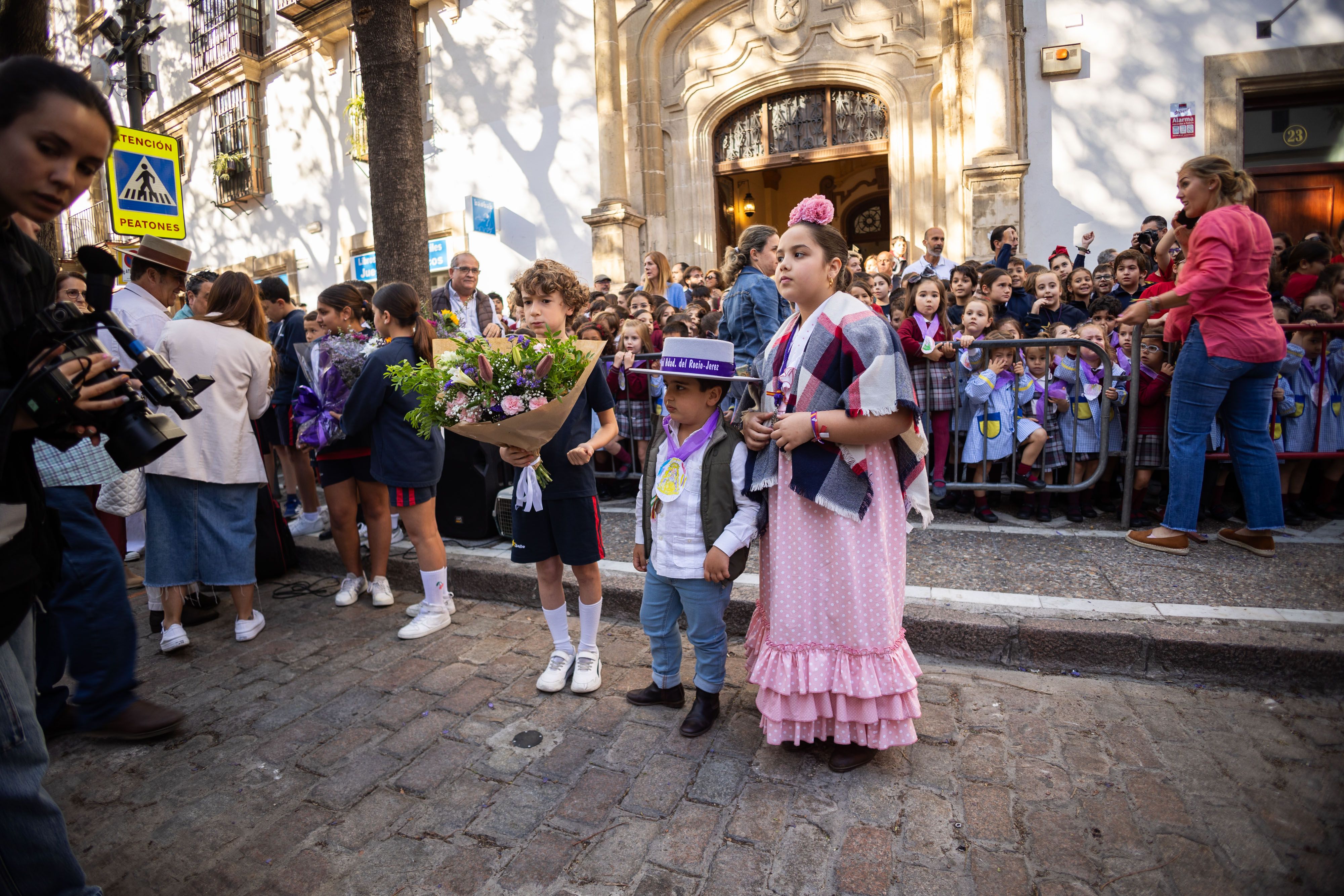 Los romeros de Jerez ya caminan rumbo al Rocío