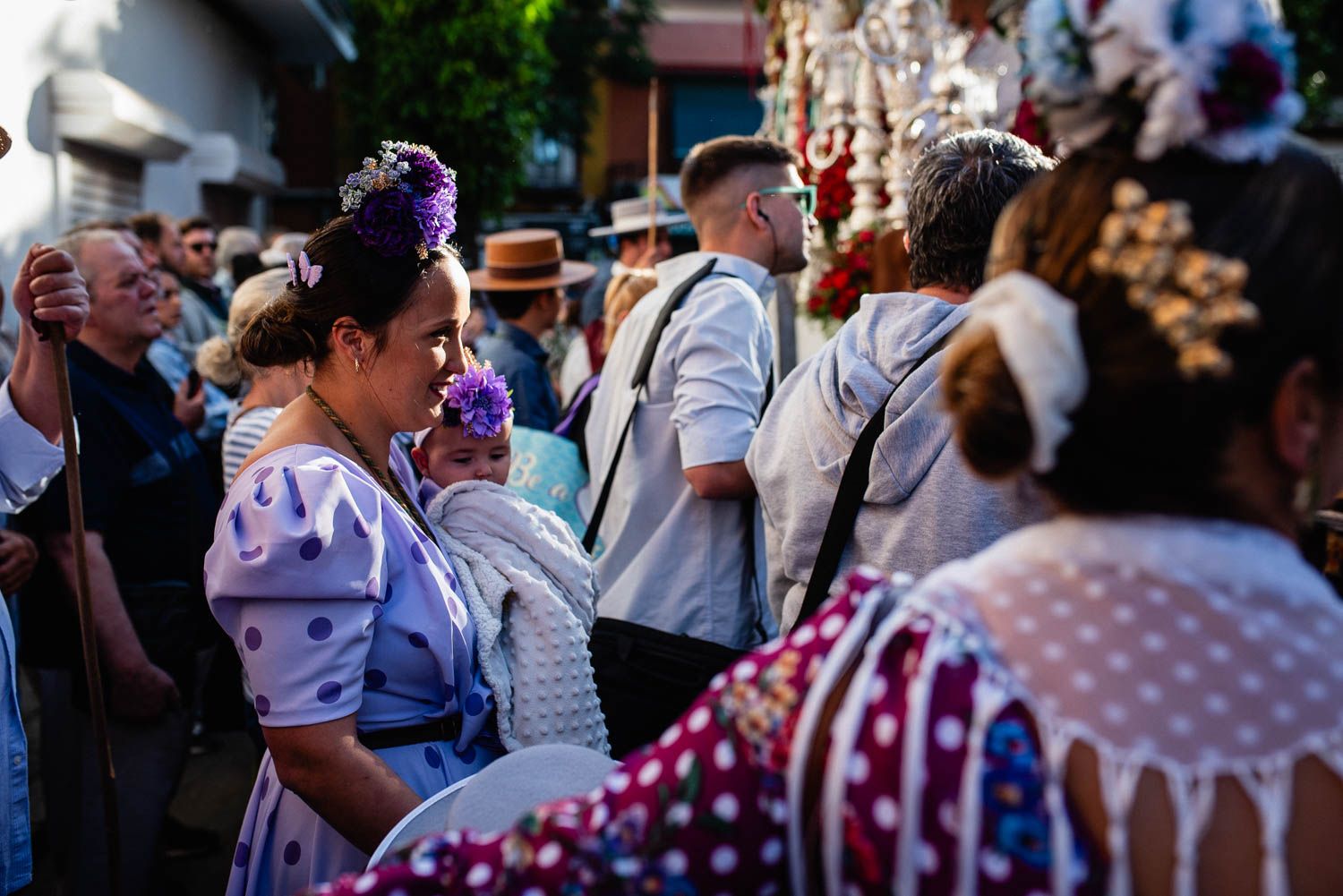 La salida de la Hermandad del Cerro hacia El Rocío, en imágenes.