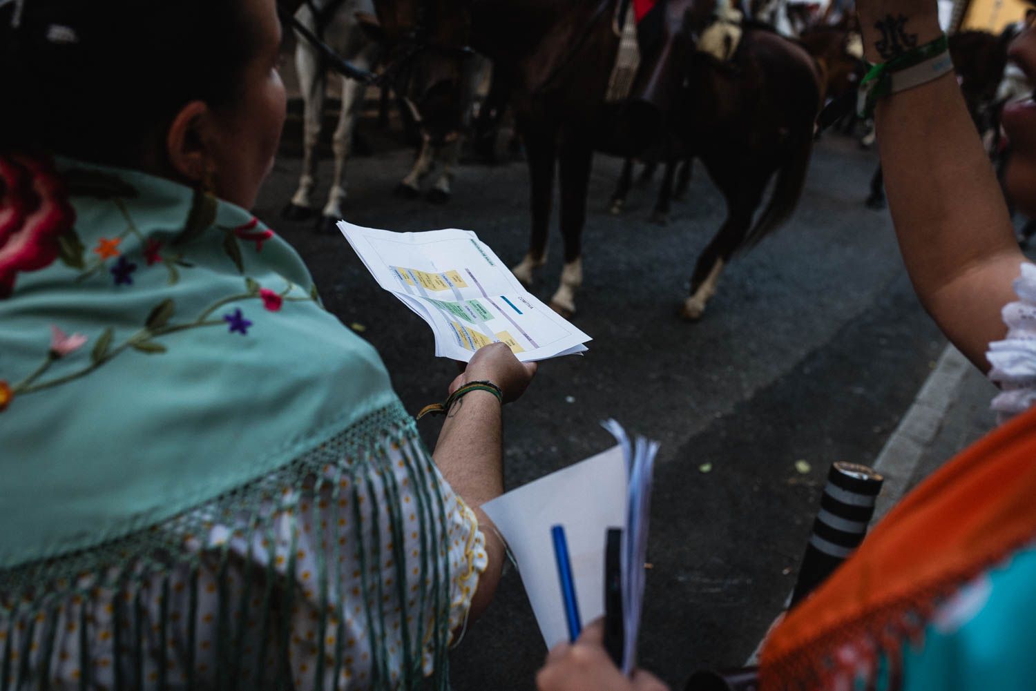 La salida de la Hermandad del Rocío de la Macarena, en imágenes
