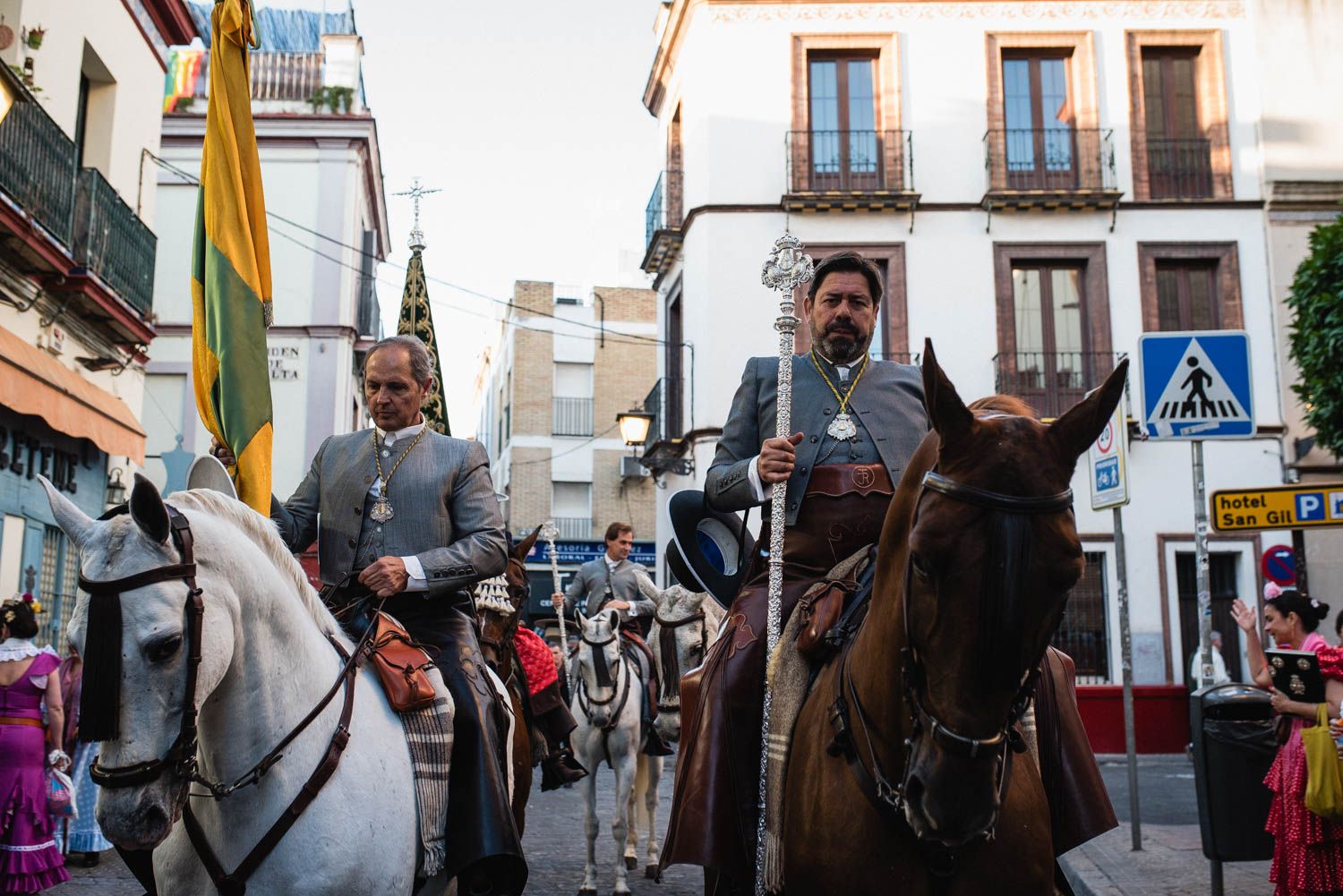 La salida de la Hermandad del Rocío de la Macarena, en imágenes