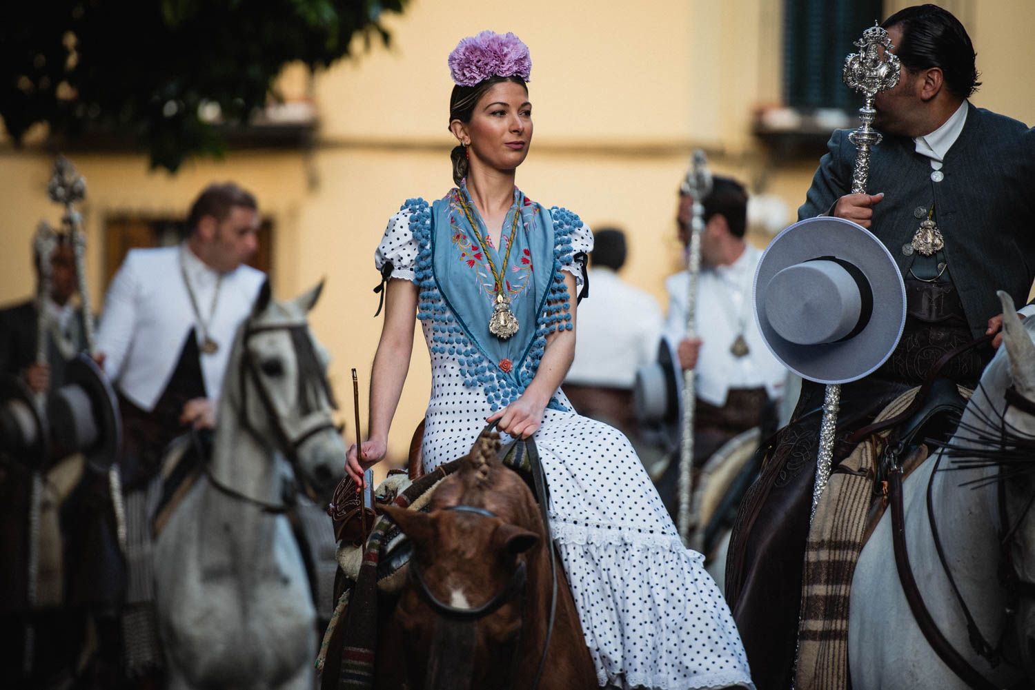 La salida de la Hermandad del Rocío de la Macarena, en imágenes