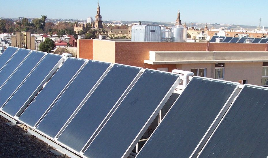 Paneles solares para captar energía.