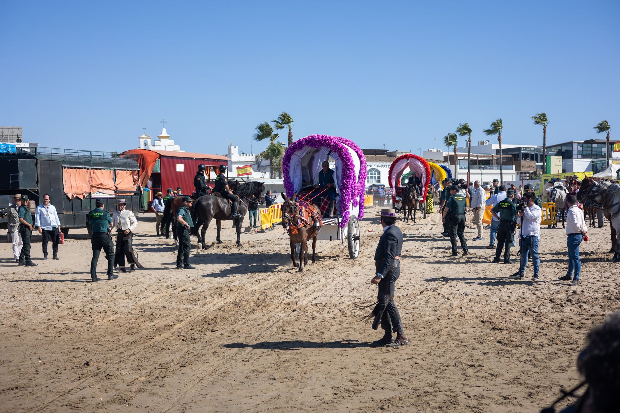 La hermandad del Rocío de Jerez llega a Malandar