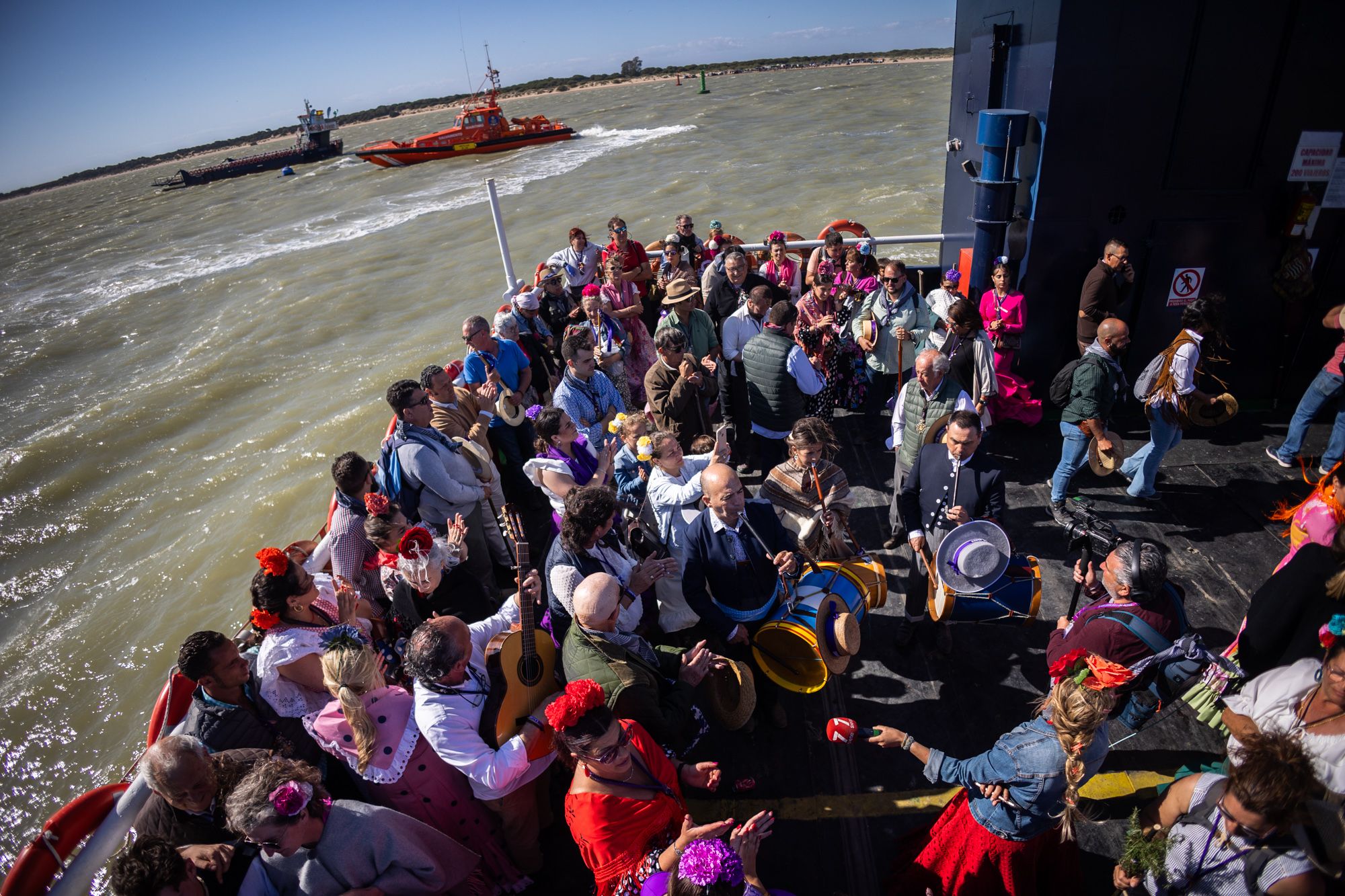 La hermandad del Rocío de Jerez llega a Malandar